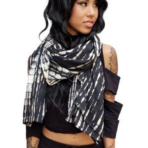 Black and White Oversize Scarf - Festival Scarf by Five and Diamond - NWOT